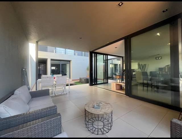 4 BEDROOM PROPERTY TO RENT IN WATERKLOOF RIDGE